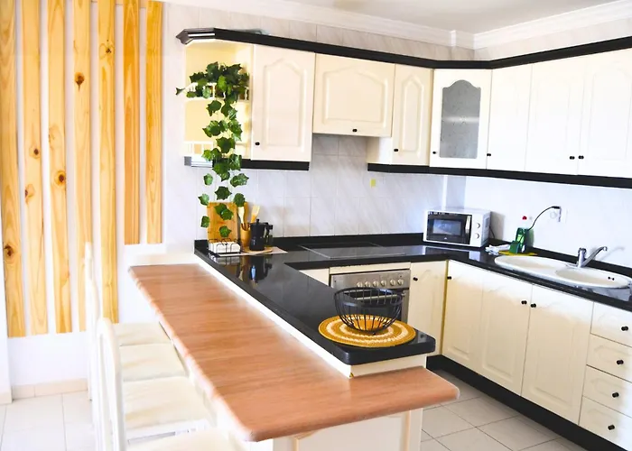 Oceanfront Chillstay - 4 Beds And A Pool Apartmán *