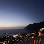 Oceanfront Chillstay - 4 Beds And A Pool *