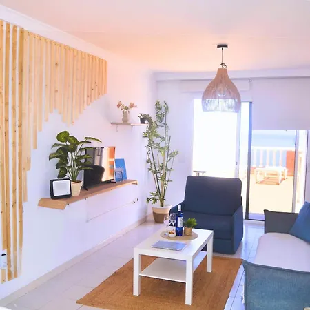 Panoramic Oceanfront Escape 2 Beds Gigantes, Roomcinema - Popcorn Machine Apartment