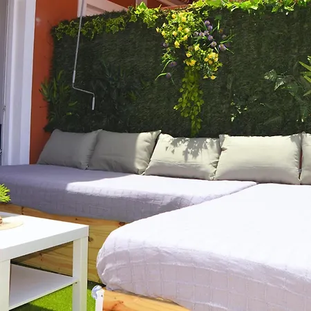 Apartamento Oceanfront Chillstay - 4 Beds And A Pool